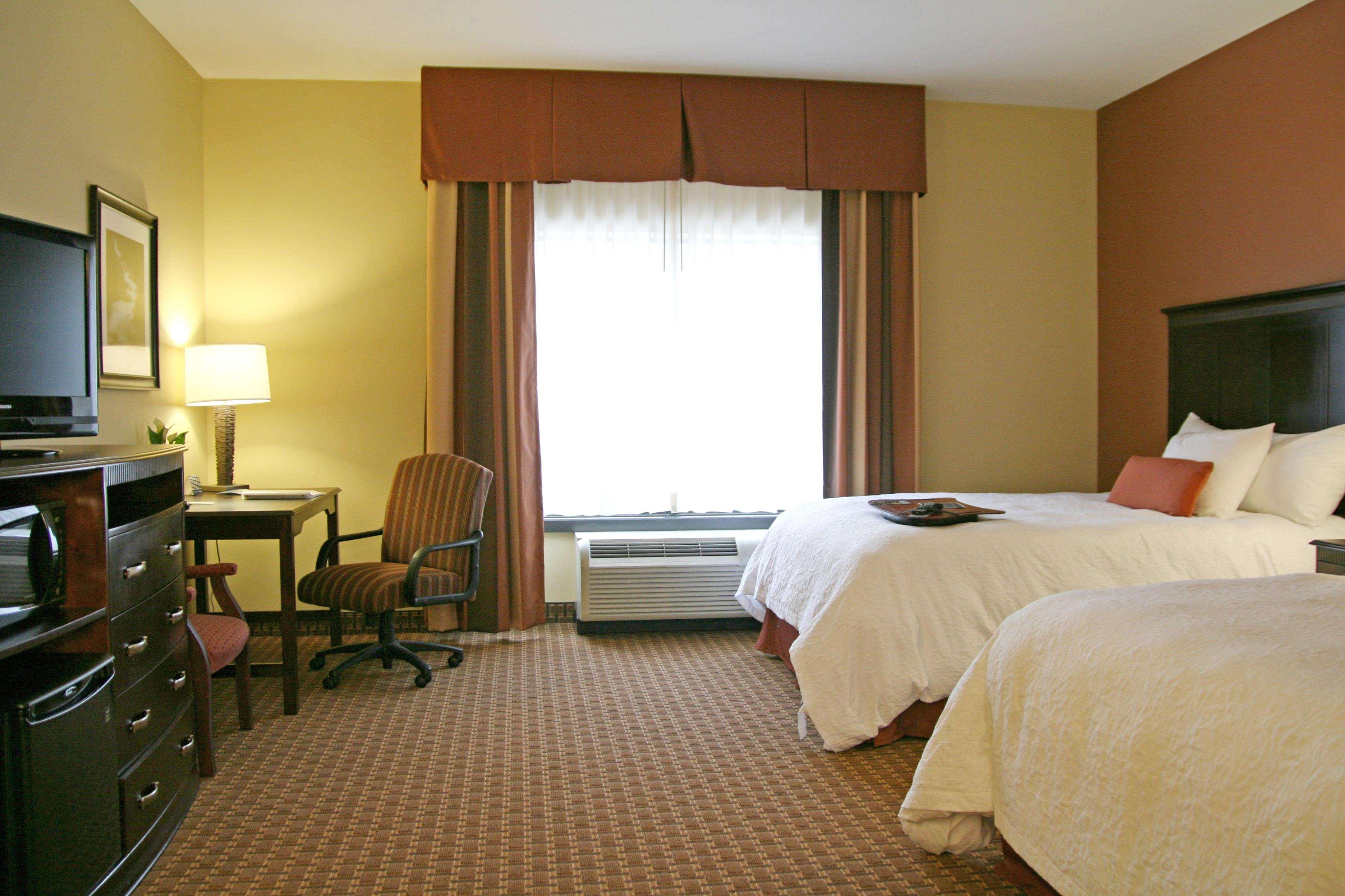 Hampton & Sevierville At Stadium Drive Hotel