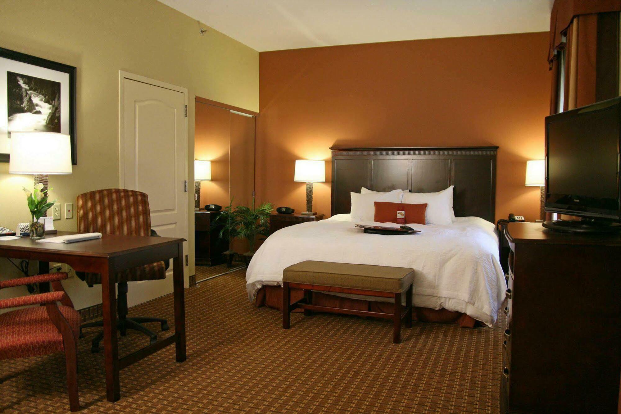 Hampton & Sevierville At Stadium Drive Hotel 3*