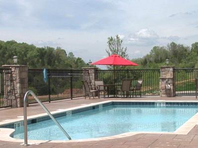 Hampton & Sevierville At Stadium Drive Hotel 3*